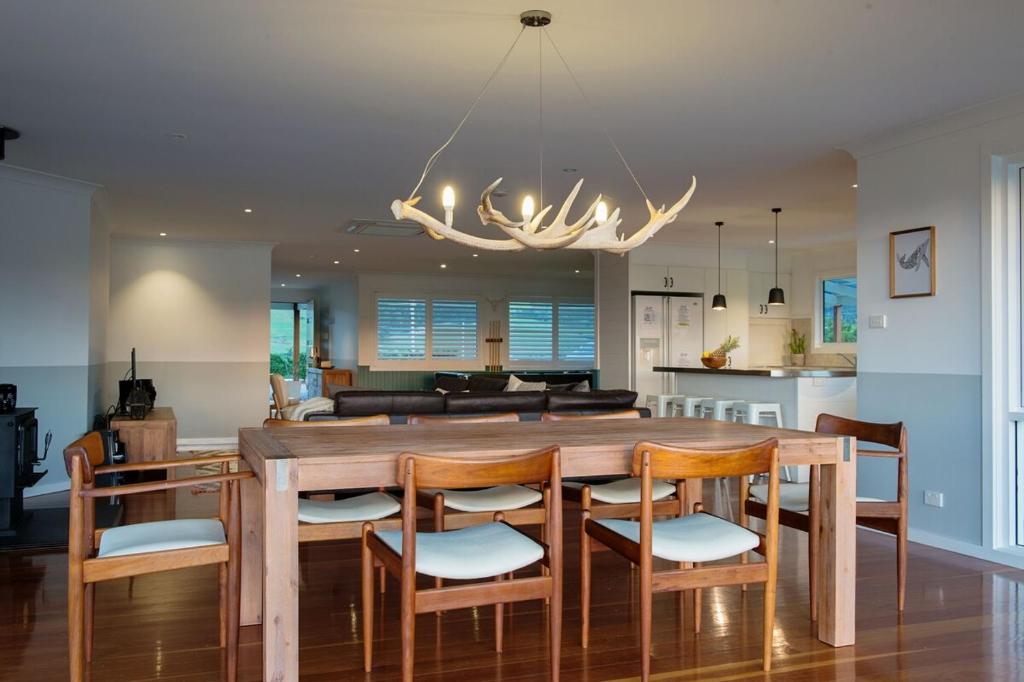 Seacliff House 10 bedrooms with Ocean & Dairy Country Views photo 1
