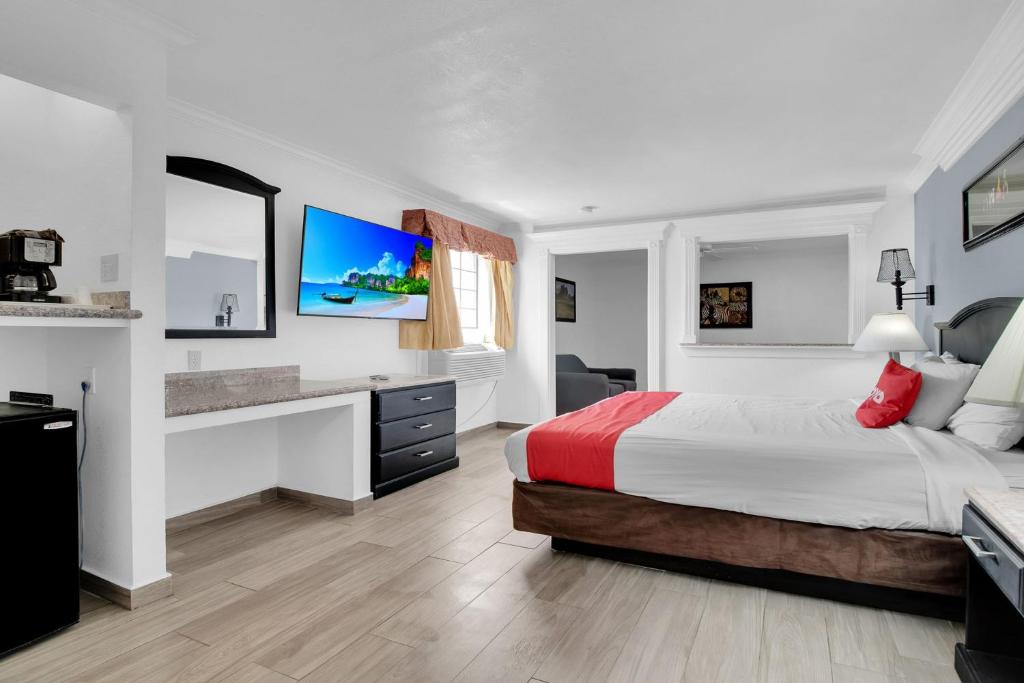 Three Rivers Executive Inn & Suites By OYO - Tap to explore photos