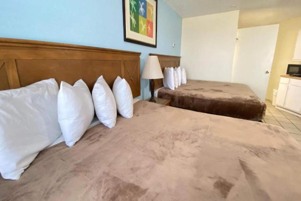 OYO Hotel Rockport- Bay View Room Type - 2 Queen Bed