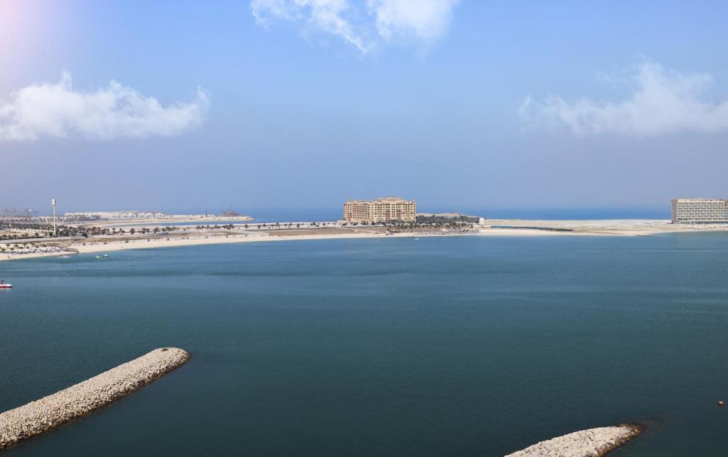 Rove Al Marjan Island photo 1