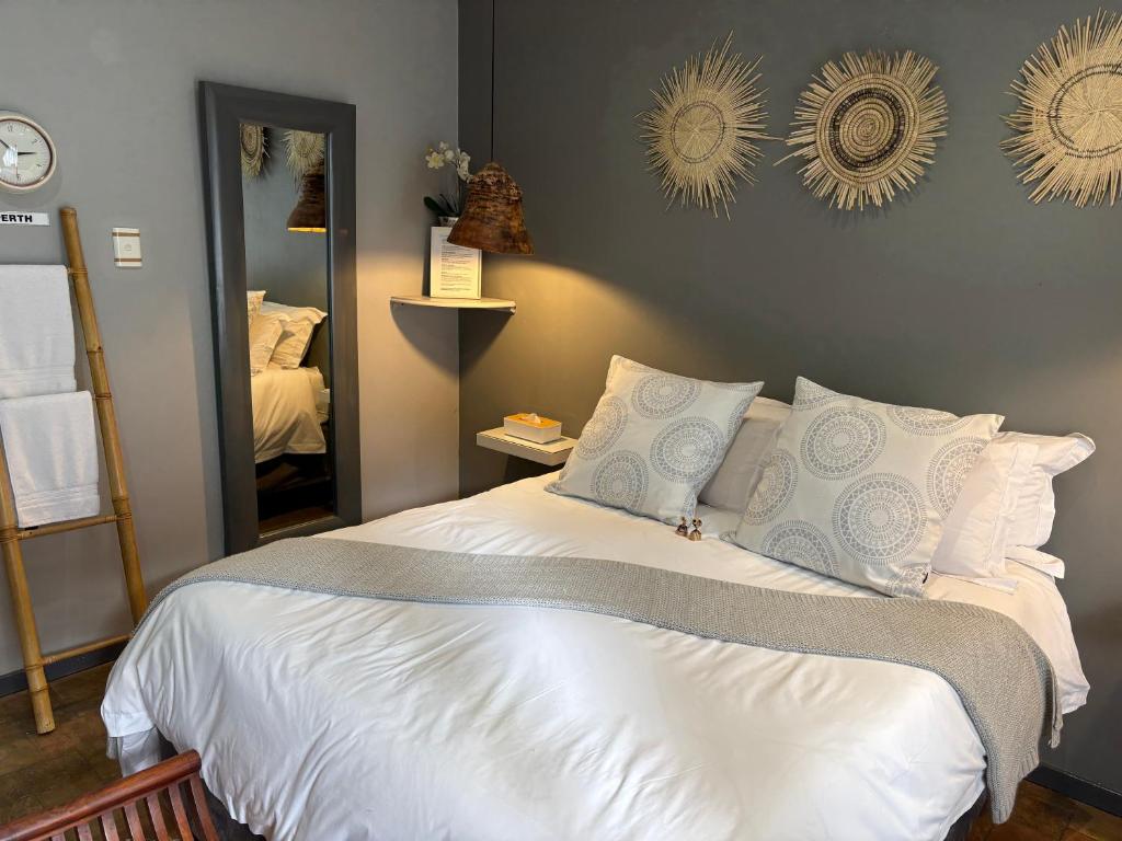 Photos of Luxury Upmarket Guesthouse 20 on 4th