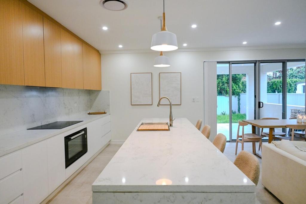 Luxury Home in the Heart of Western Sydney photo 3