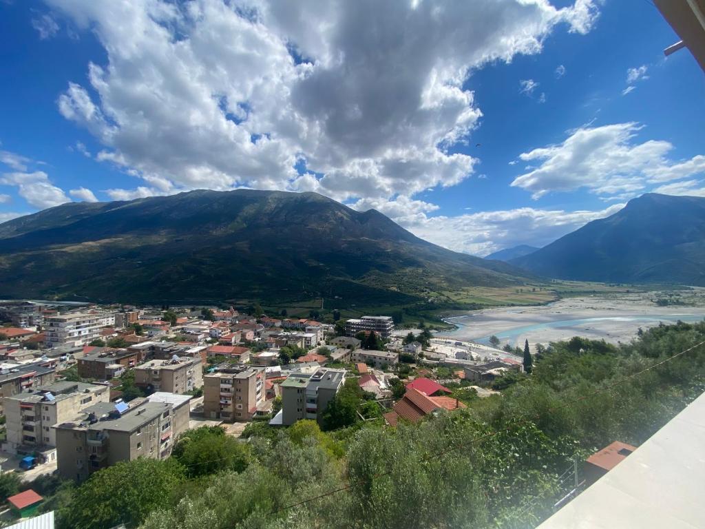 Vila across Tepelena photo 1
