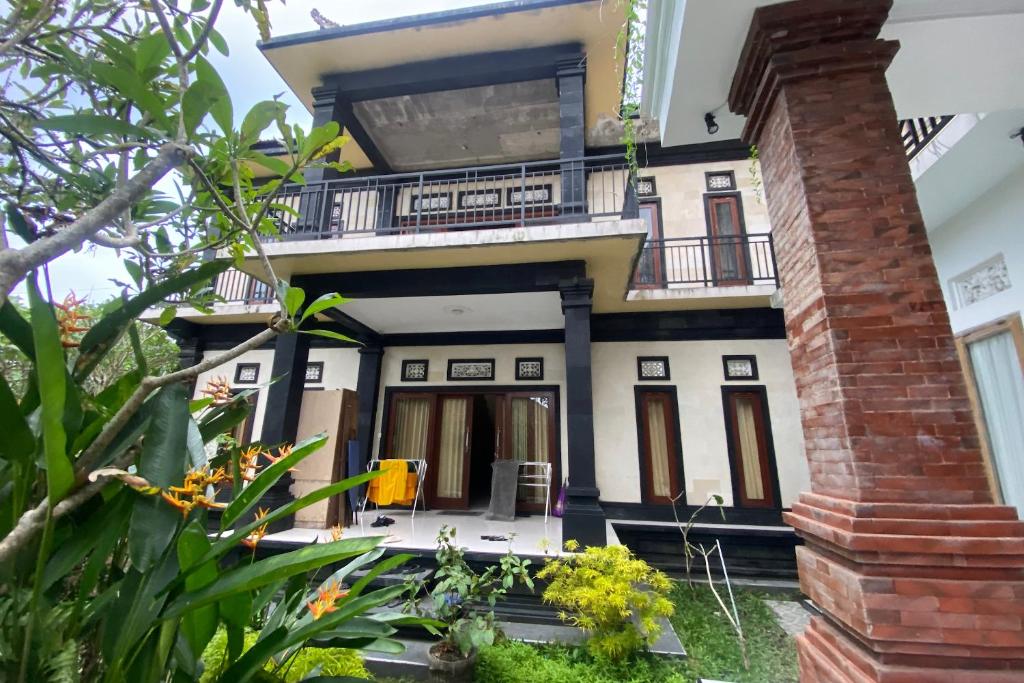 Capital O 93844 Arta Adi Homestay NearBali Zoo photo 1