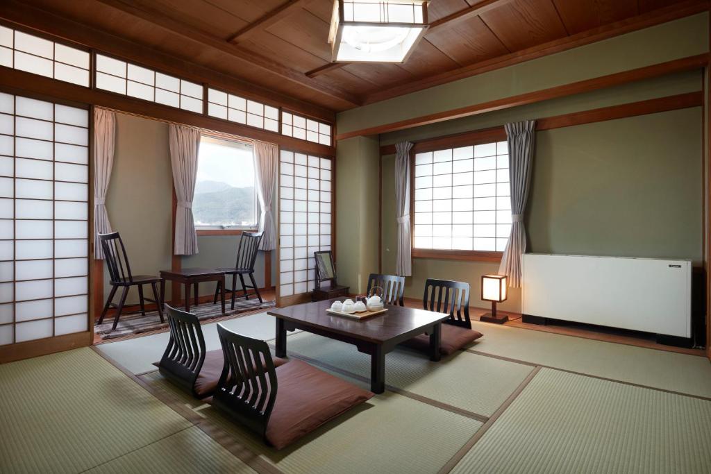 Matsumoto Hotel Kagetsu photo 4