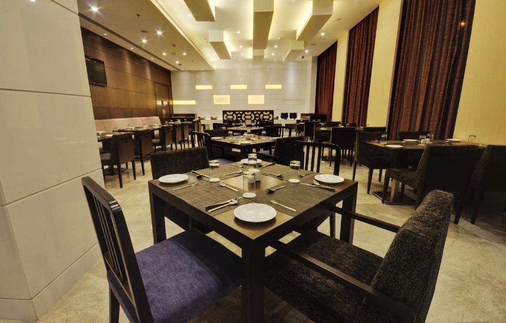 Hotel Platinum photo 2