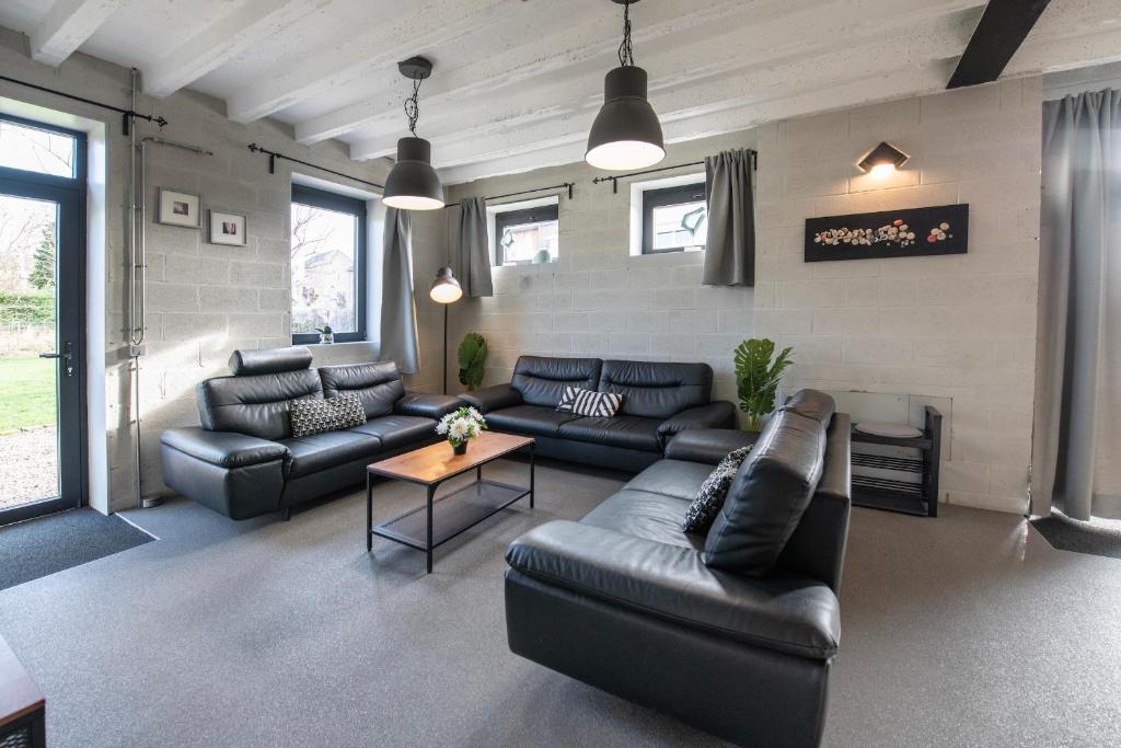 Huis van de Raaf met Glamping-pod photo 2