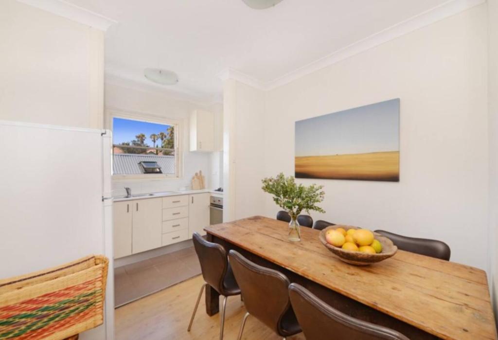 Ocean views Light-filled Bondi Beach Apartment photo 2