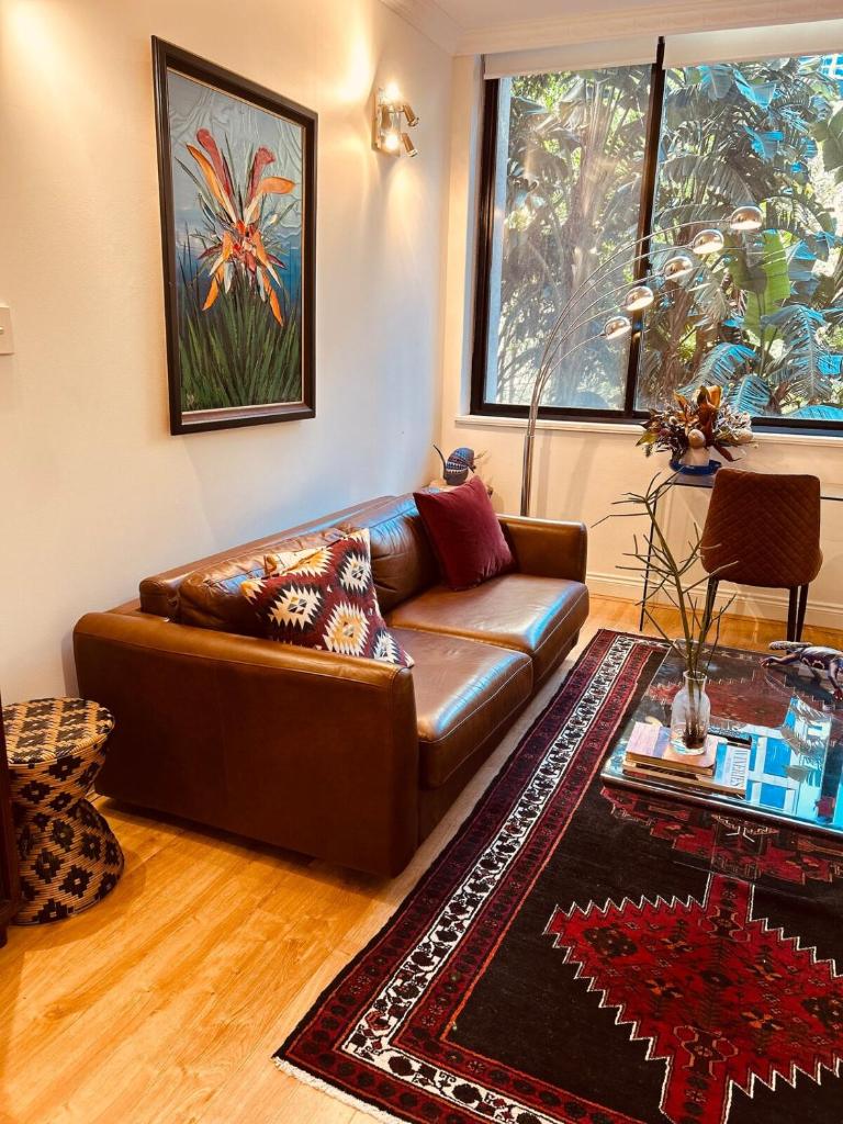 Executive city pad at York St, Sydney