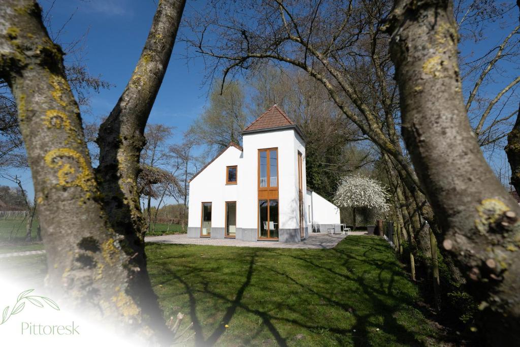 PITTORESK, unieke vakantiewoning in Westouter photo 2