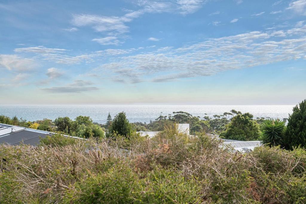 Kaya Beach House - Chic Pet friendly with Ocean Views