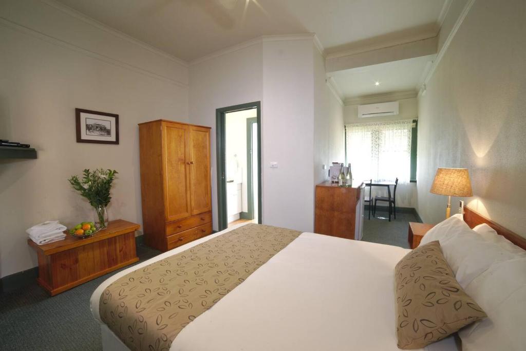 Ballarat Station Apartments Queen Studio With Spa photo 1