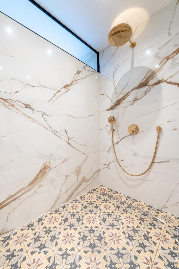 Sous la Houlette, Suites, Piscine intérieure et Sauna photo 2