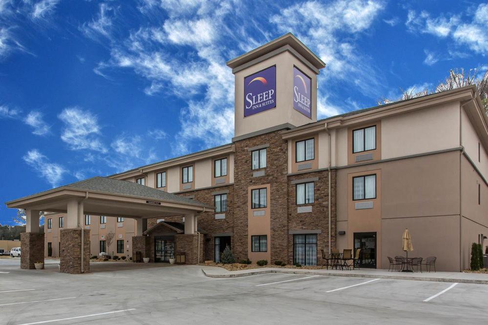 Sleep Inn & Suites image