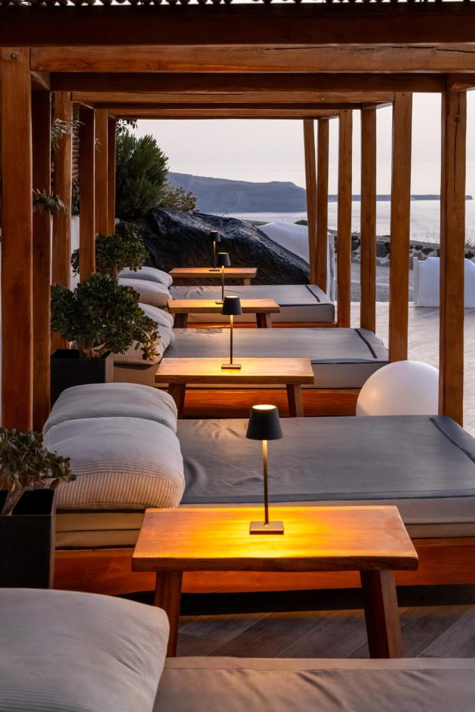 Amaze Suites - Tap to explore photos