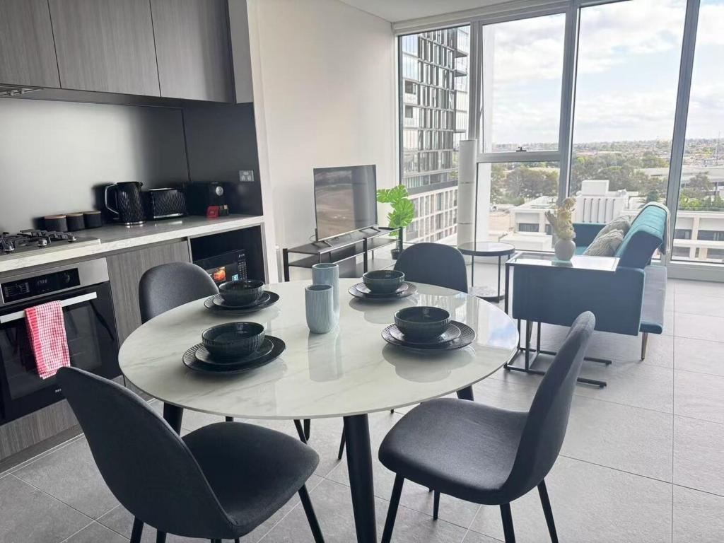 New Apartment in Olympic Park with Pool and Gym photo 4