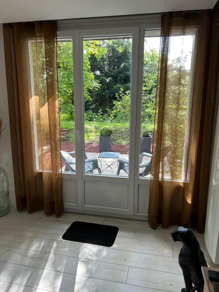 Evreux ground floor apartment,jardin,proche hyper centre, Eure