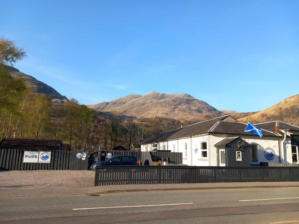 Riverside Pod, West Highland Way Holidays, Highland