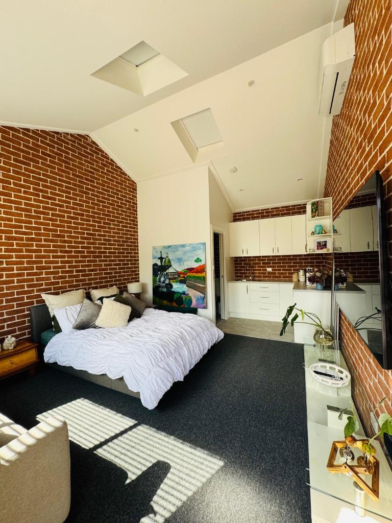 Studio in CBD Bathurst photo 3