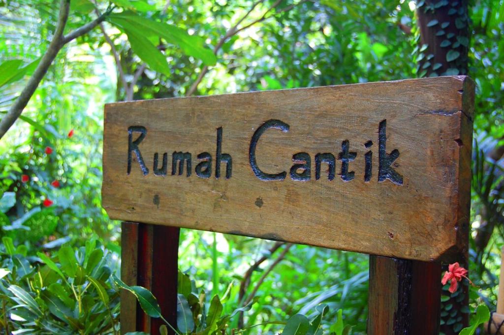 Temple Retreat Rumah Cantik photo 1