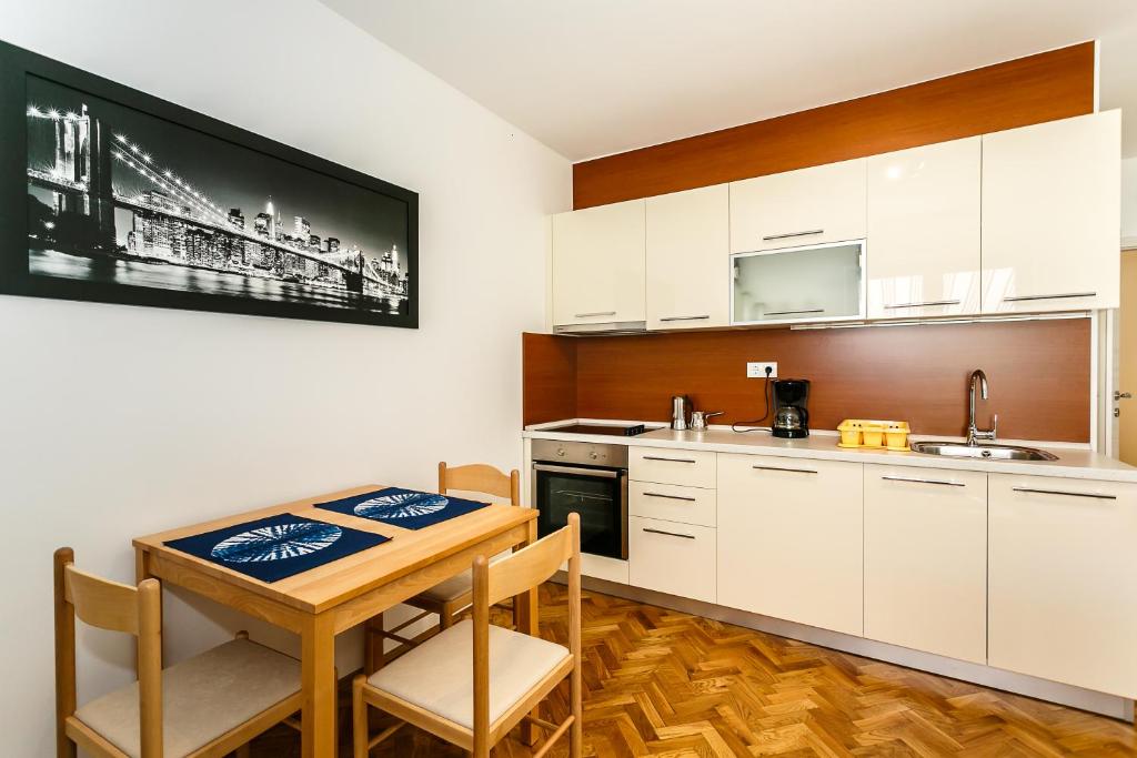 Apartment Zdravko A2 photo 1