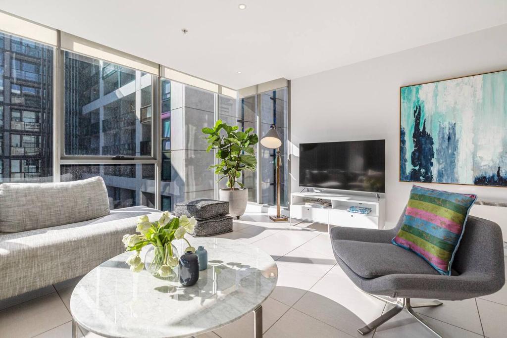 Sol Dorcas - Sunny CBD Stay by Botanic Gardens photo 1