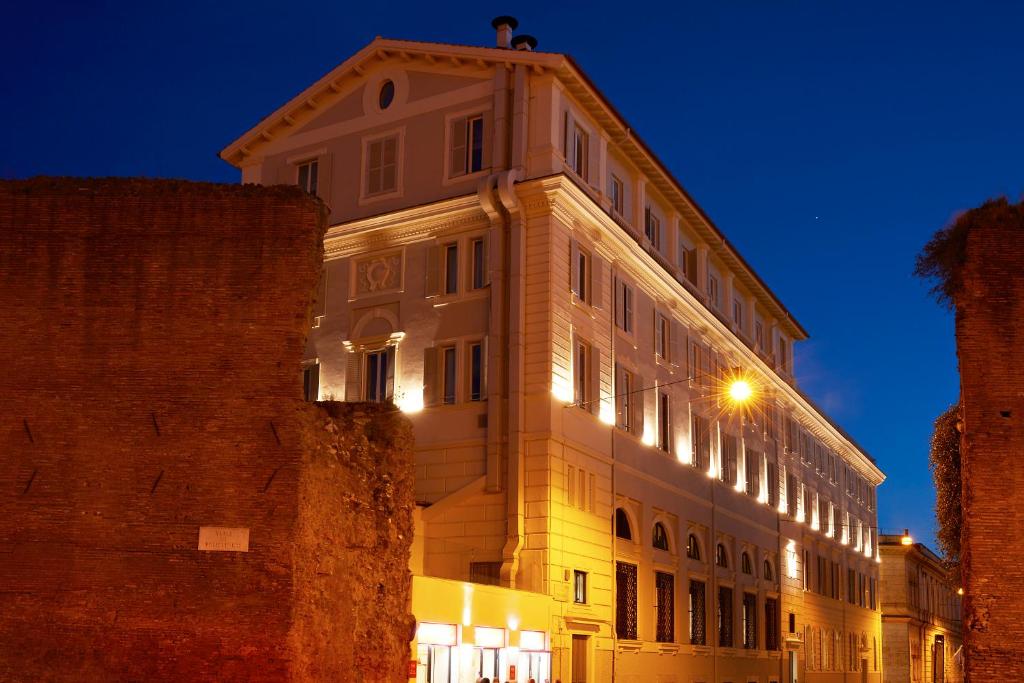Hotel The Building photo 2