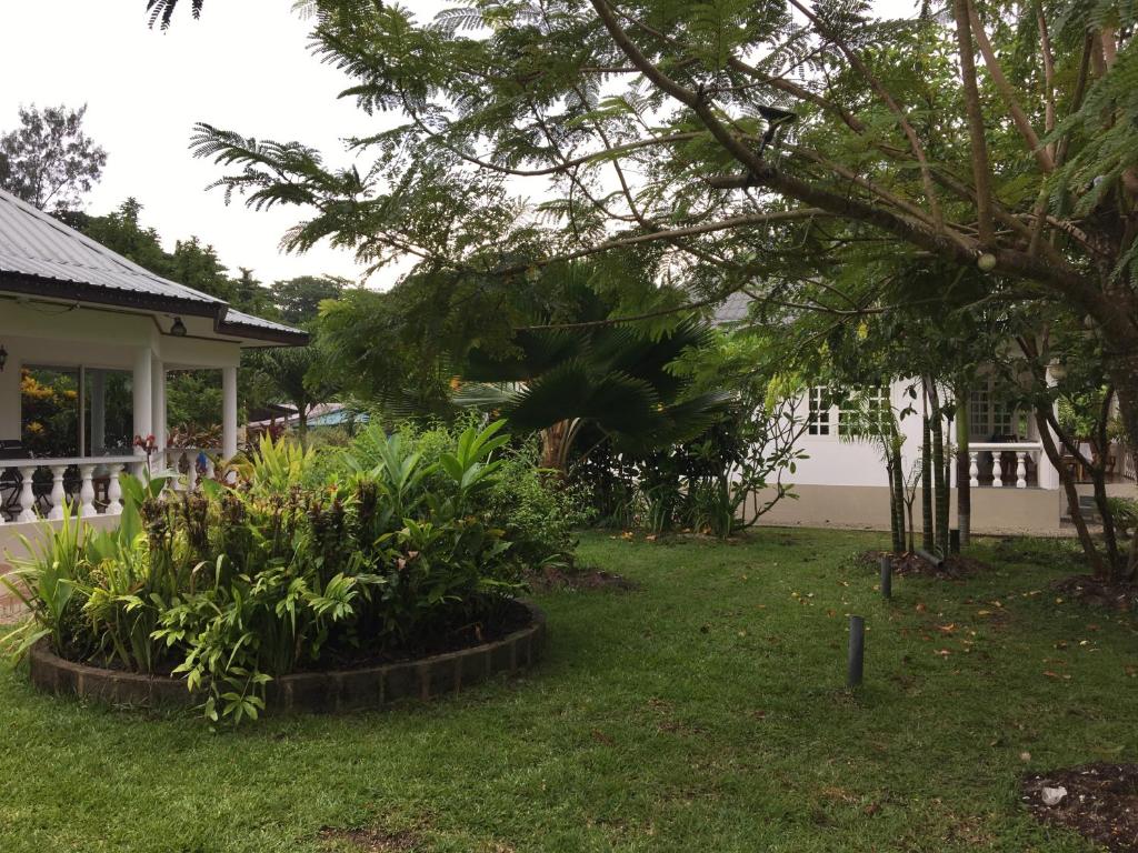 Skyblue Guesthouse - Self Catering photo 3