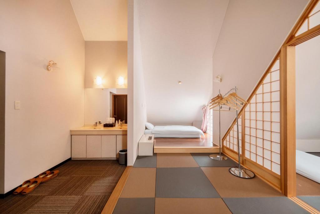 Hakuba Sunvalley Hotel - Tap to explore photos