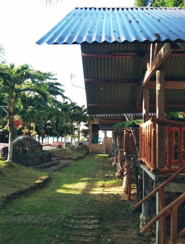Palaboy Skatecamp Native House Beach Resort Room Type - Double Room with Shared Bathroom