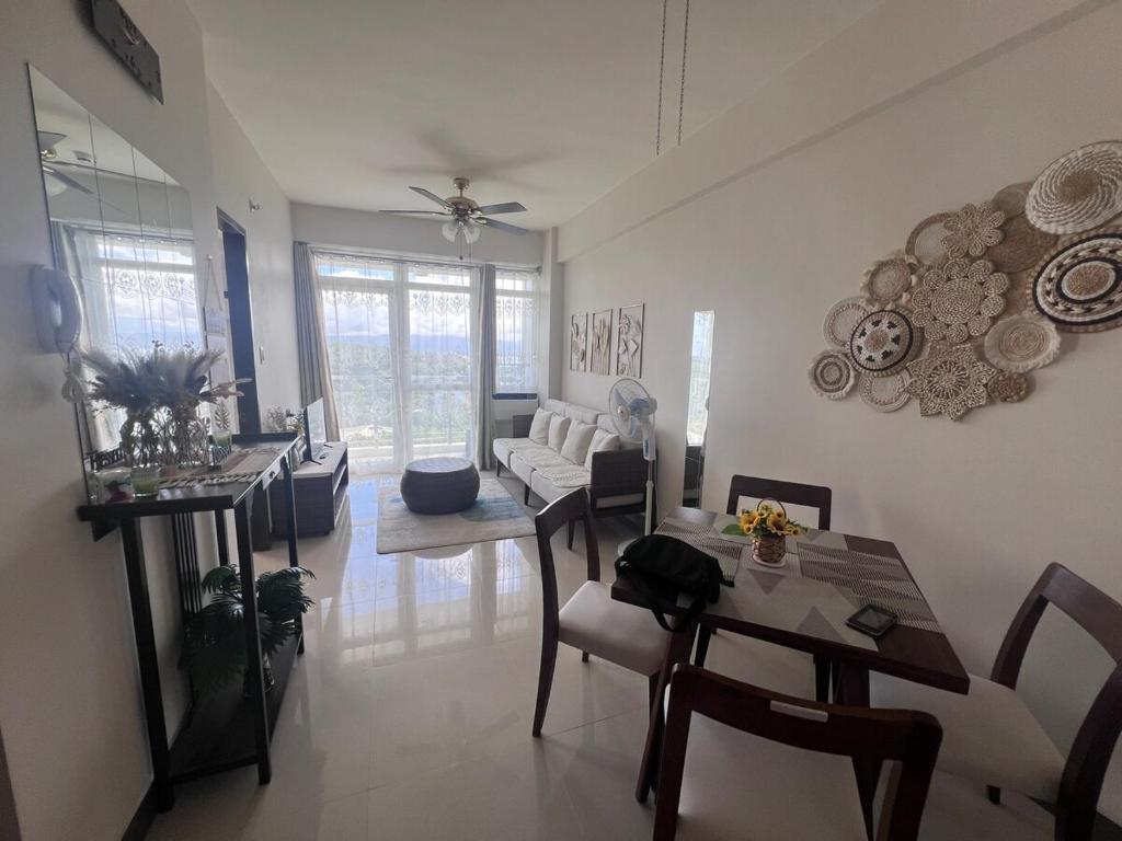 Cozy 1 Bedroom Greenery with Ocean View Boracay Newcoast, Ferrol