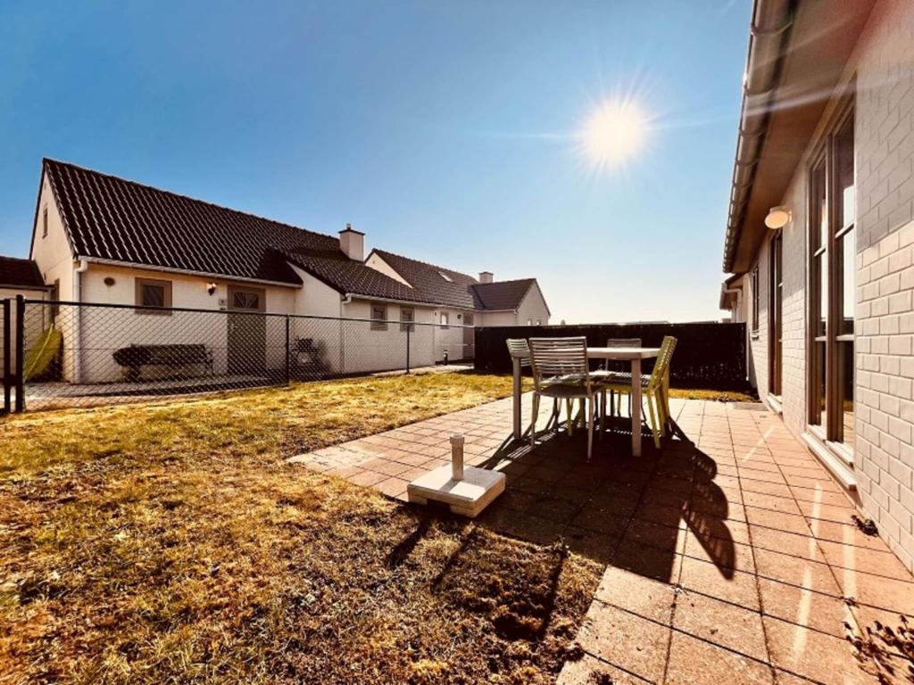 Modern 3-Bedroom Holiday Home Near Beach photo 4