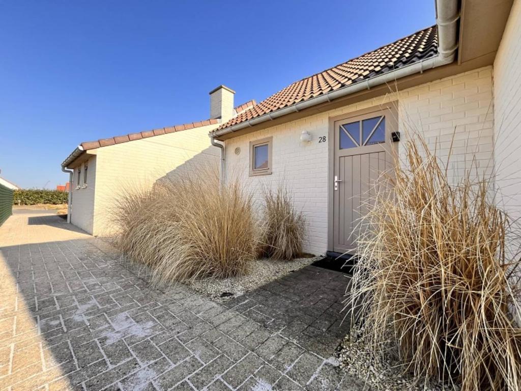 Modern 3-Bedroom Holiday Home Near Beach