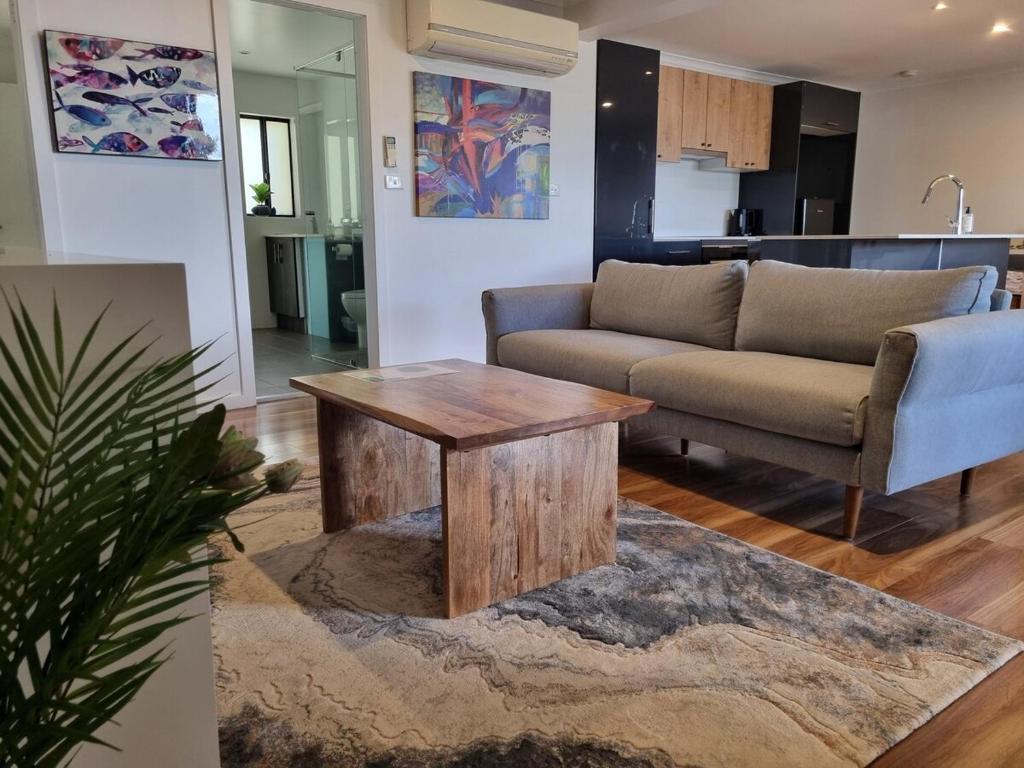 Bermagui Coastal Hideaway - Pet Friendly photo 1