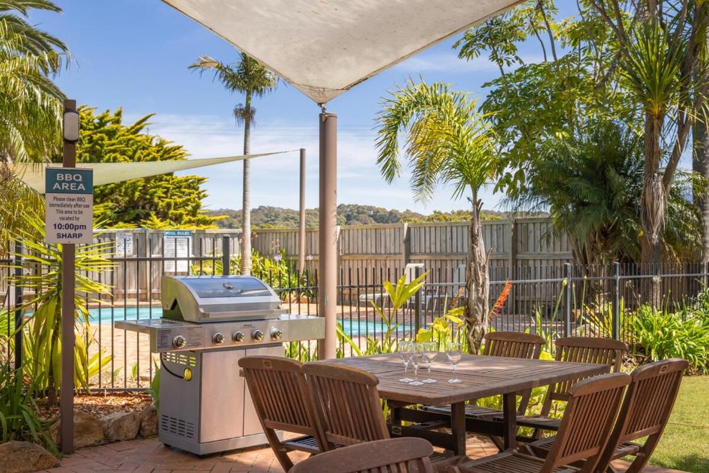 Bermagui Coastal Hideaway - Pet Friendly photo 2