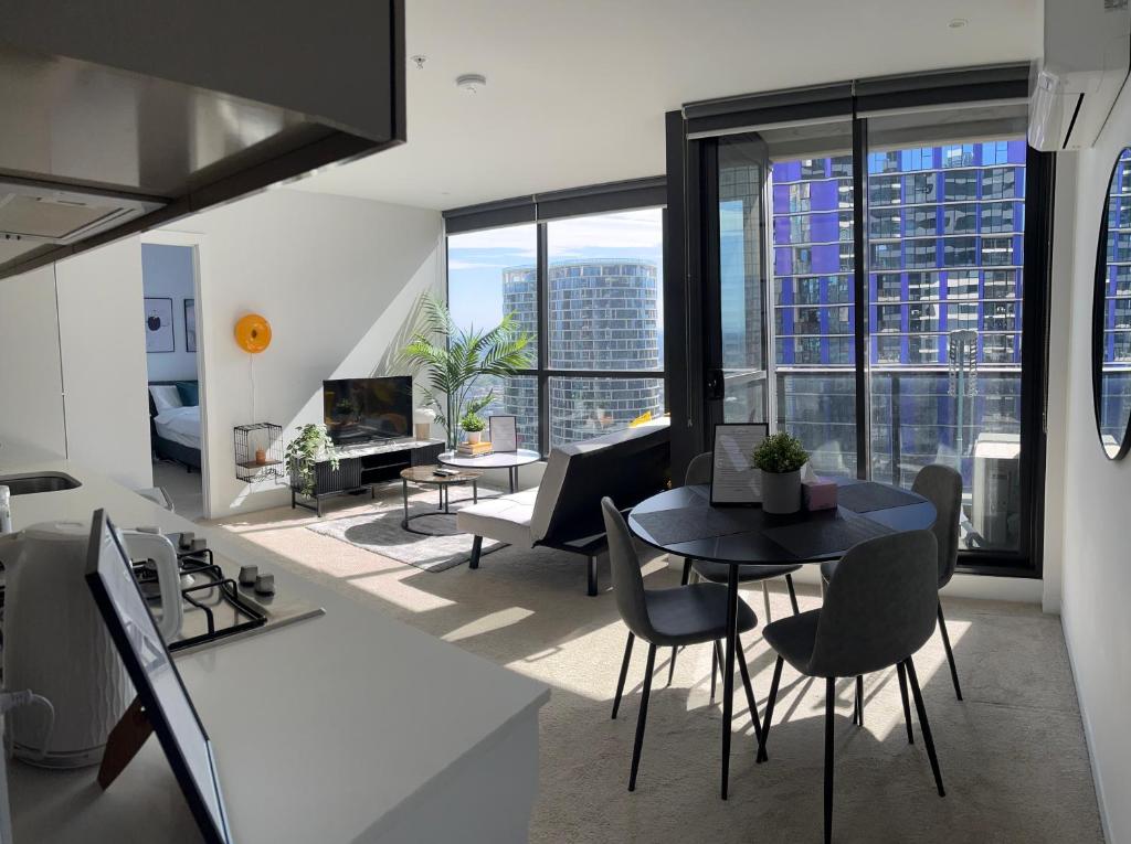 level 38 Apartment In the heart of Melbourne CBD photo 2