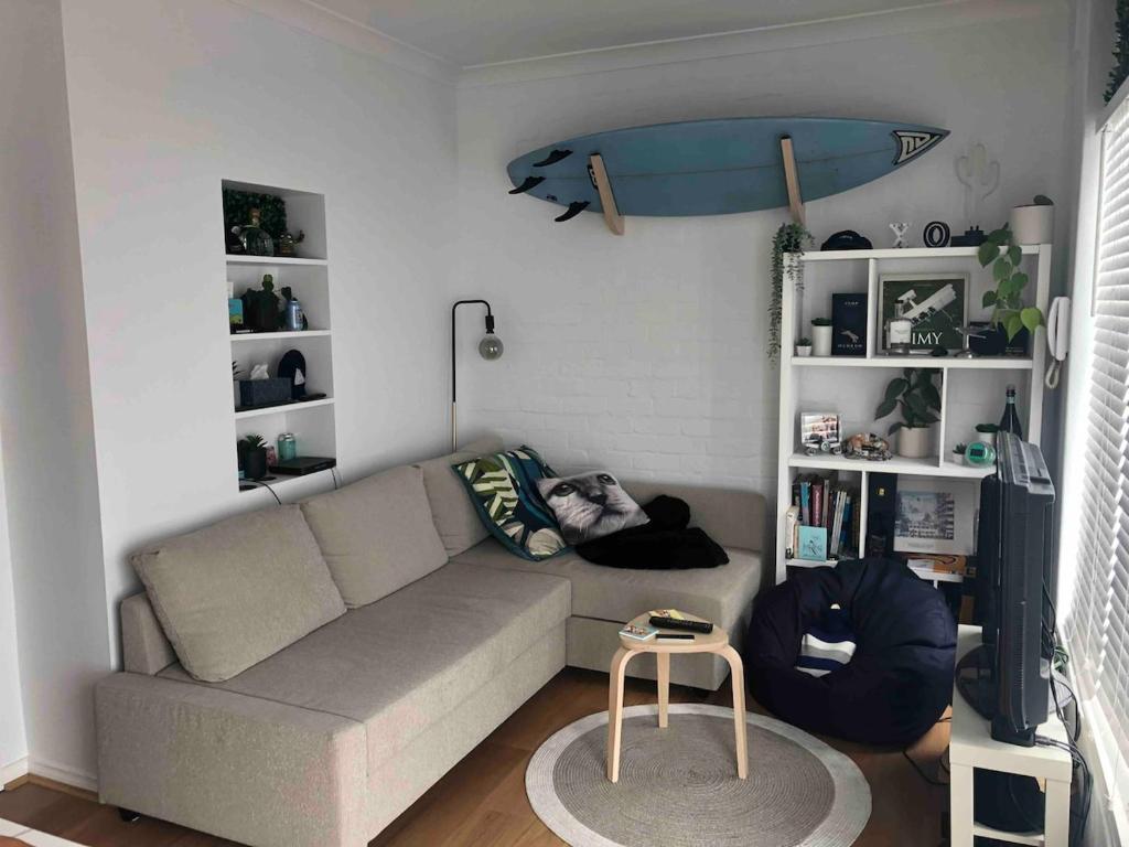 Beachfront & access to all St Kilda has to offer photo 2