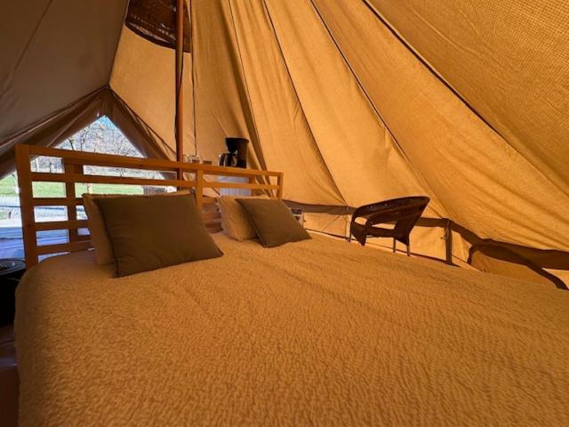 bell tent photo 4