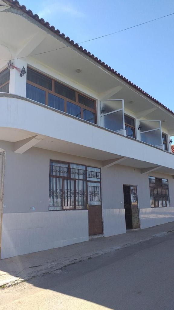 Mert Jaçellari Guesthouse