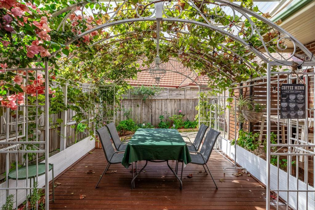 Medina Garden photo 1