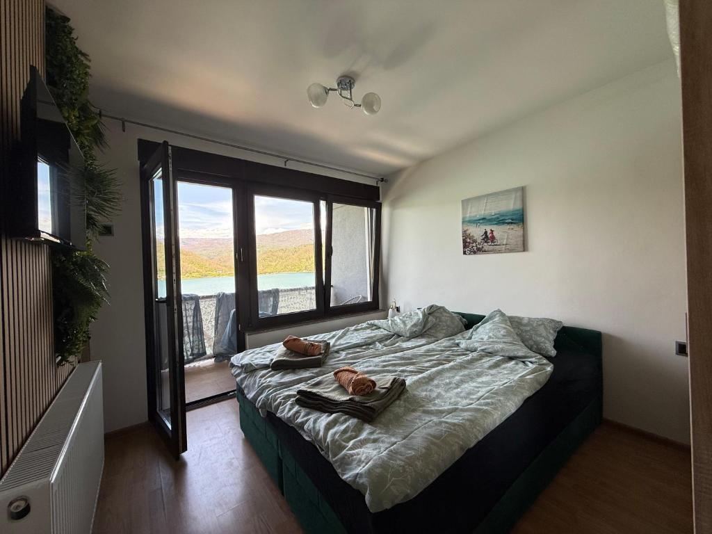 'Miris Ljeta' Cozy Lakefront Holiday Home photo 4