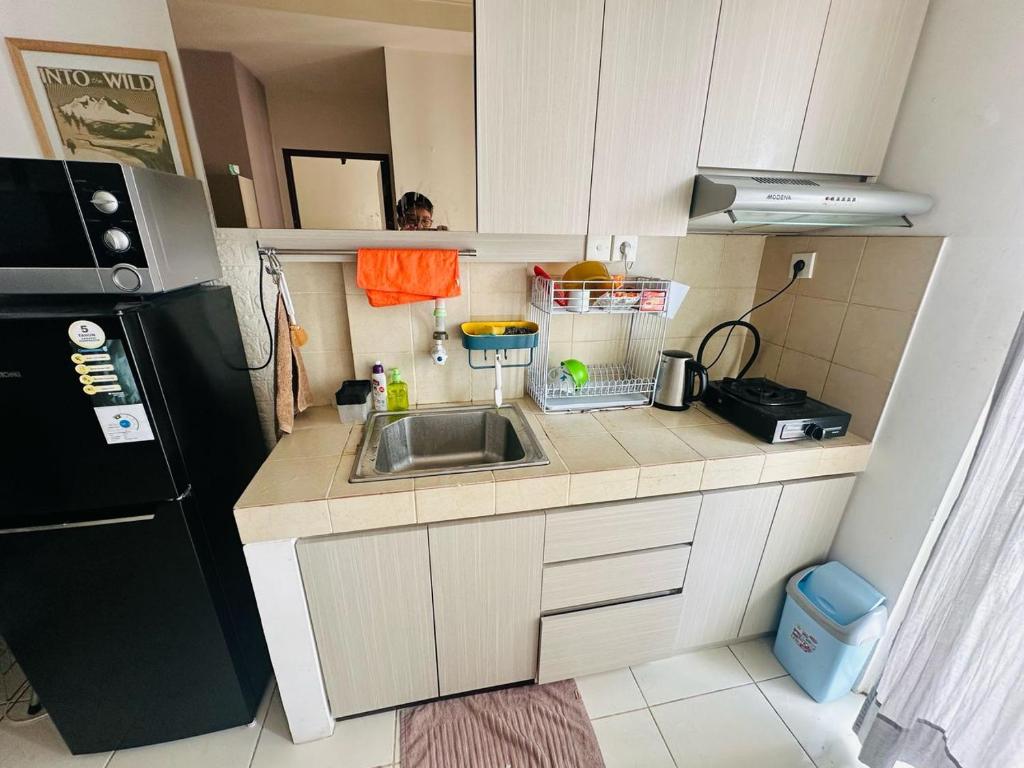 West Jakarta MGR2 - 2 Bedroom Apartments - Tap to explore photos