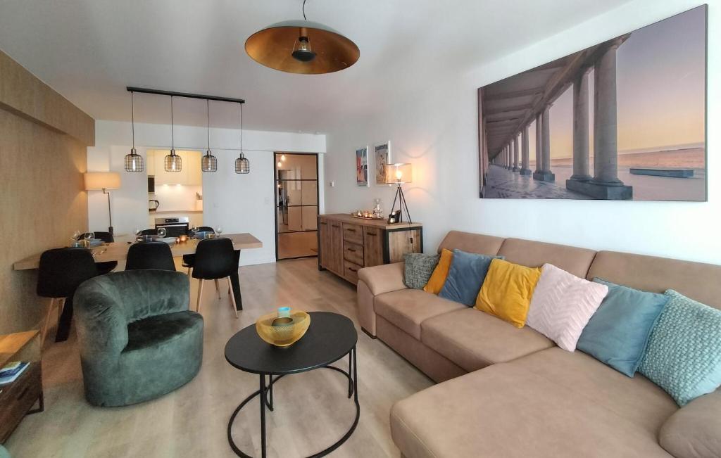Cozy Apartment In Oostende photo 1