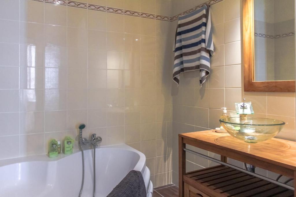 MY CASA - VEILLON - 2 bedrooms - City Center - Tap to explore photos