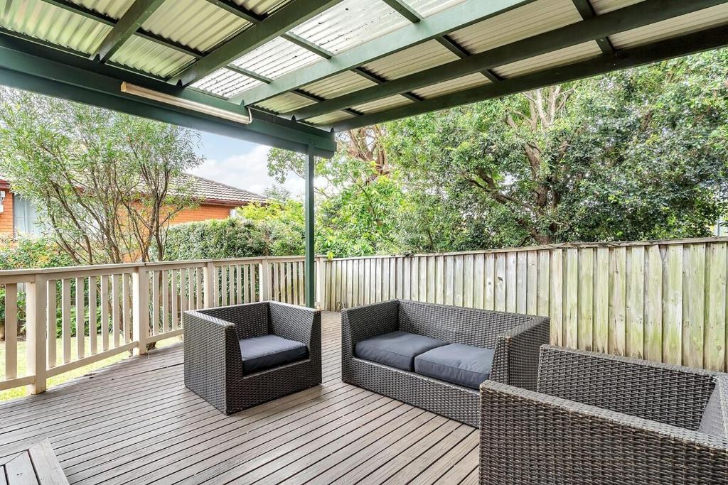 59A Tranquil 3BR Home, Water with Private Fenced Yard photo 3