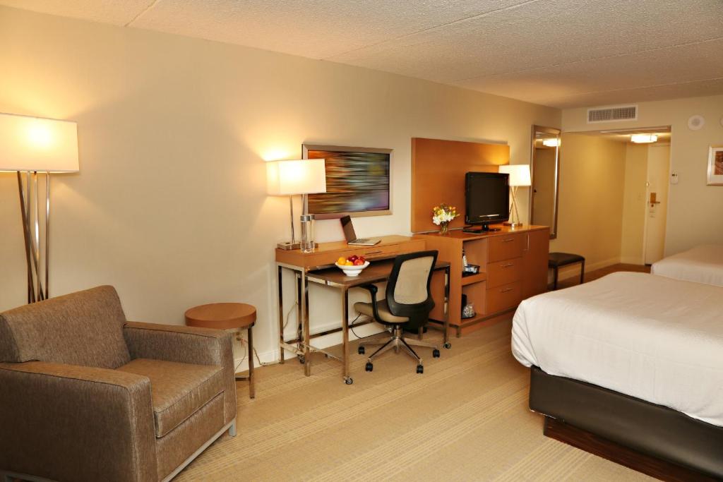 enVision Hotel & Conference Center Mansfield-Foxboro image