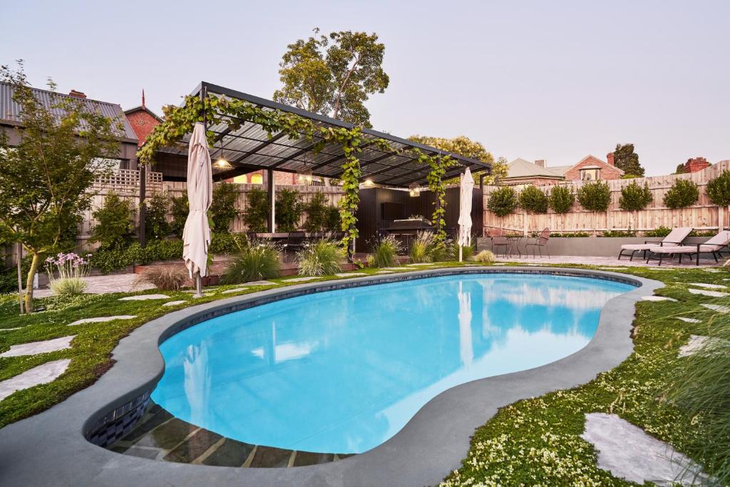 Belgravia - Luxurious Bendigo Escape photo 1