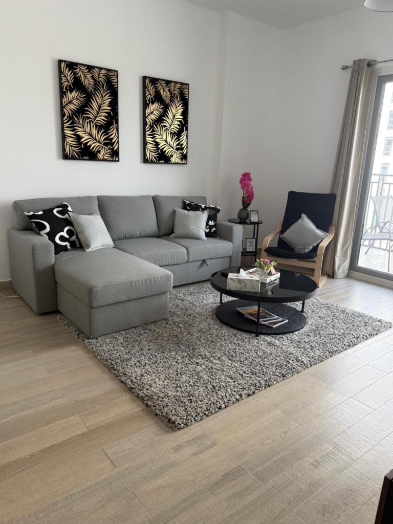 Orchid 1BR Waters Edge Canal View Theme Parks Yas photo 1