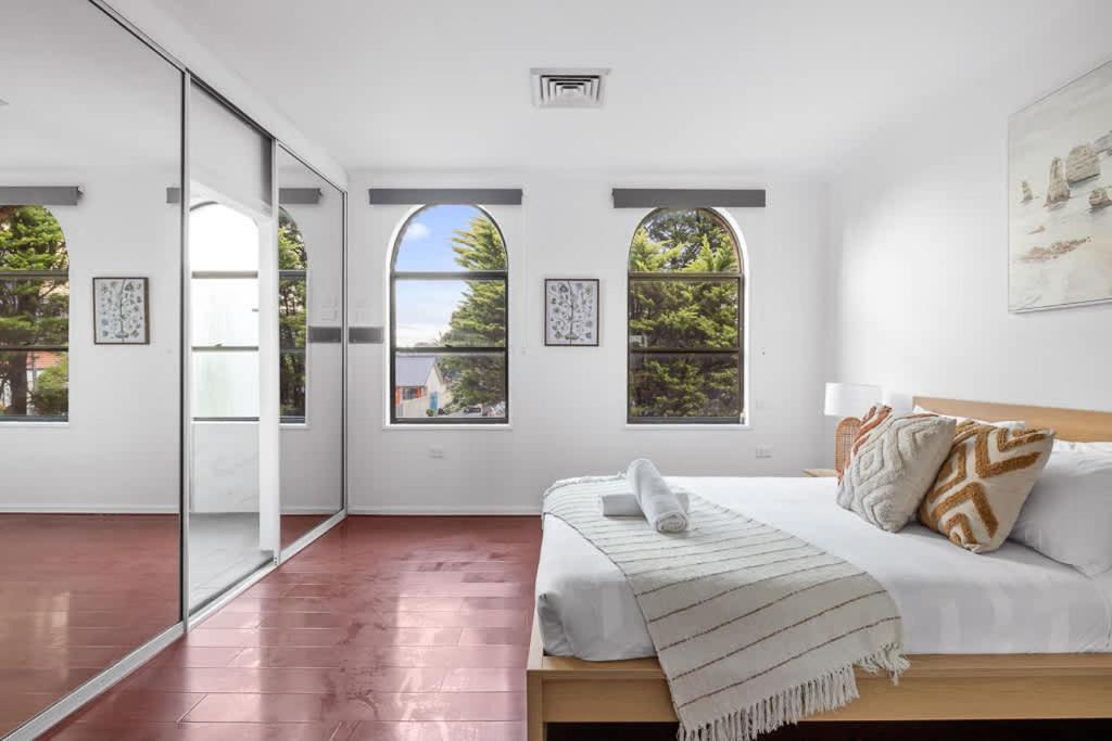Charming and Spacious 4BR Bankstown Stay photo 2