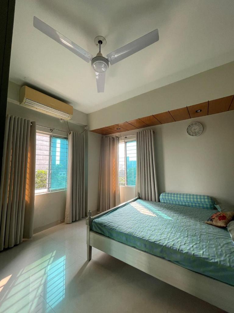 Entire apartment in Gulshan area photo 1